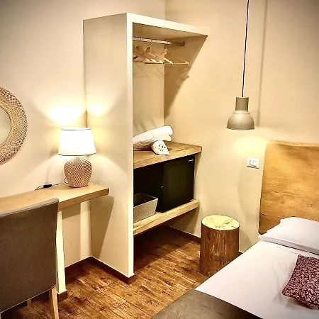 Il Vicolo Капрарола