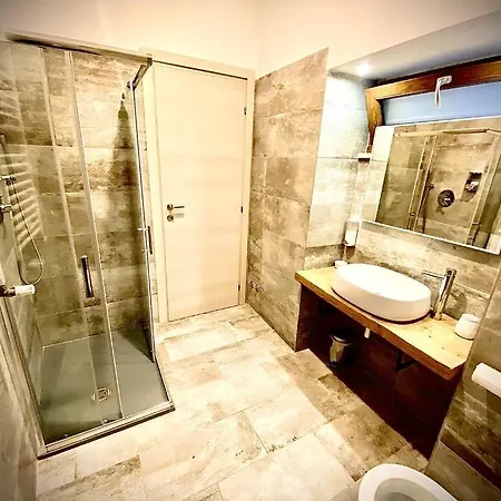 Il Vicolo Капрарола